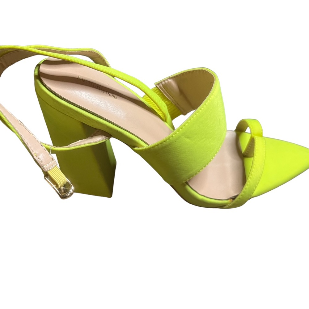 Prettylittlething shoes!
